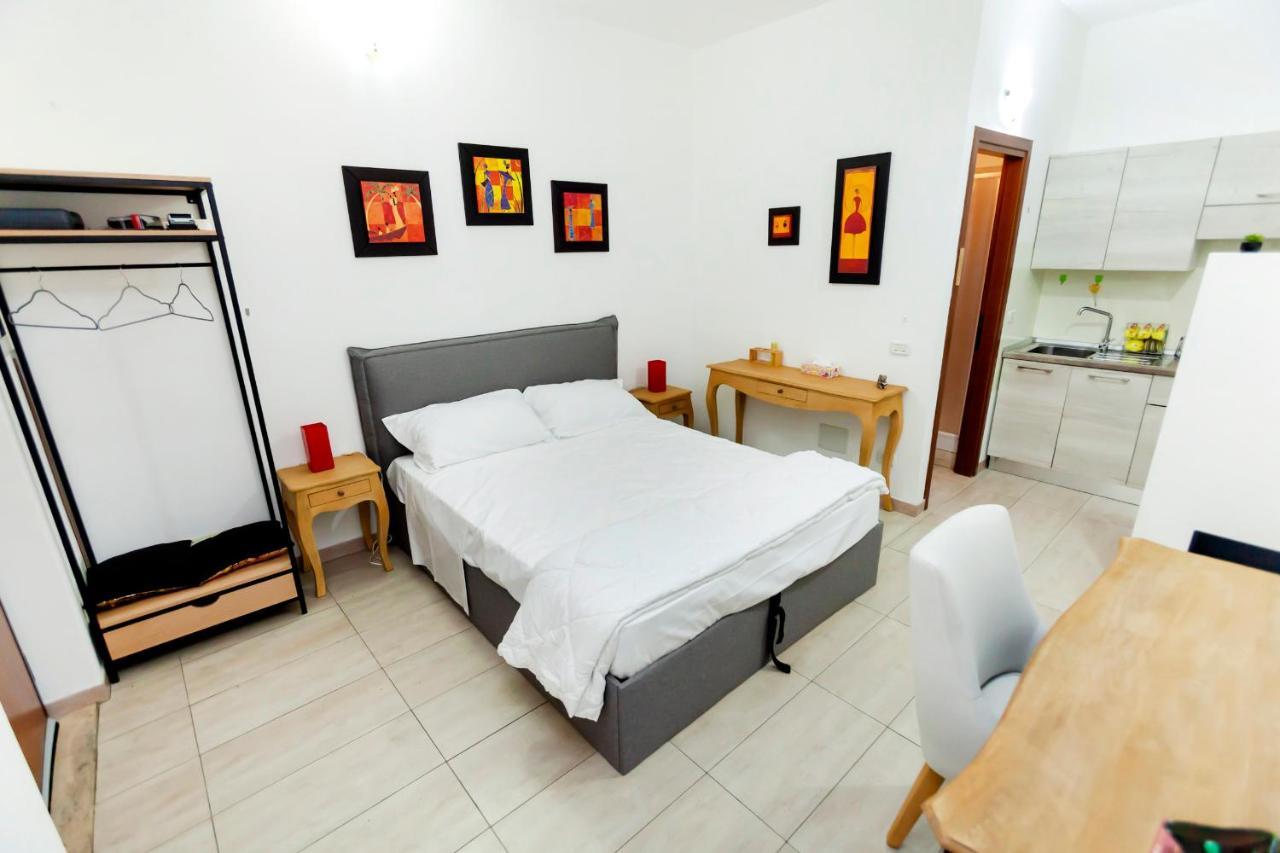 Lucrezia Cinecitta House Apartment Rome